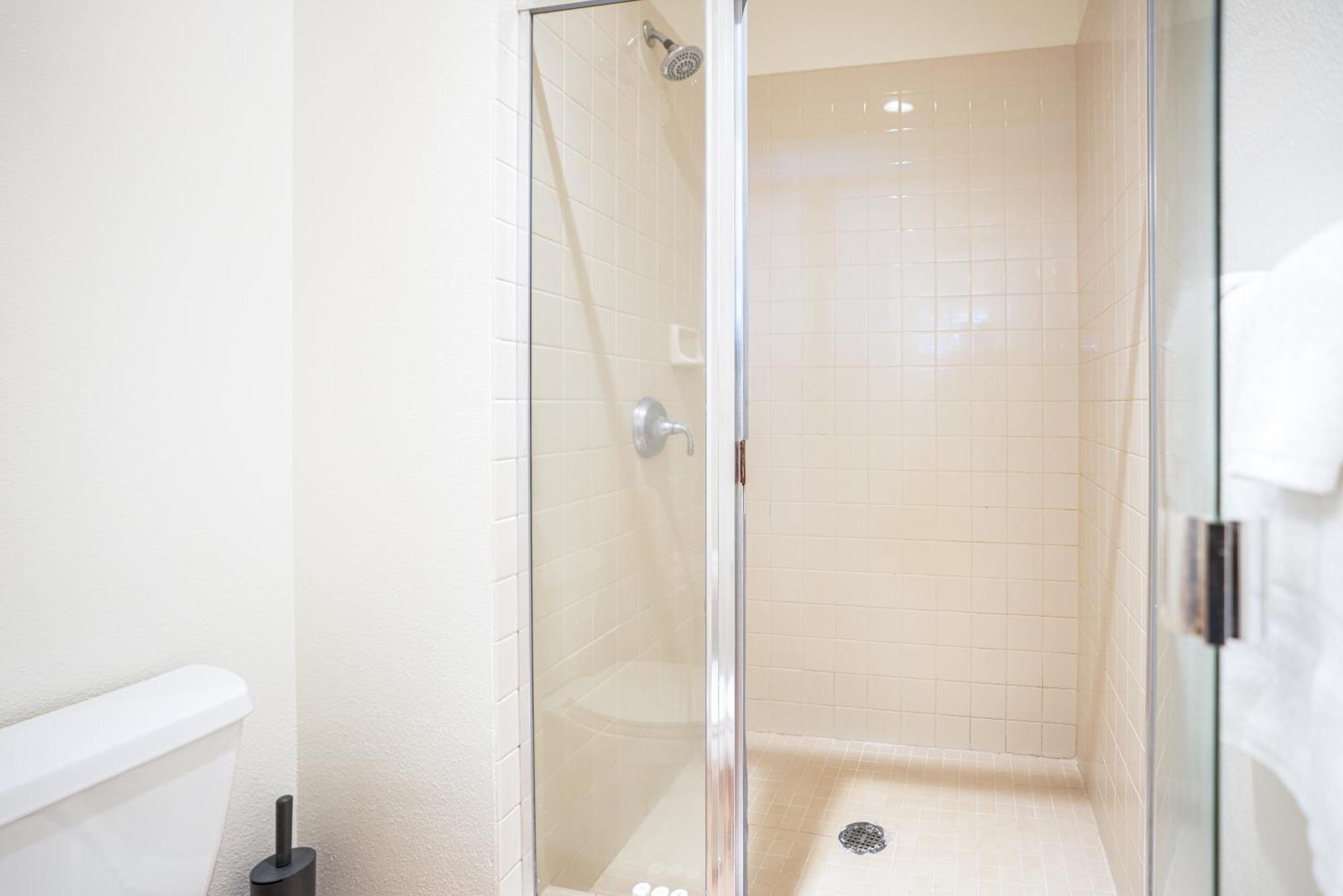 Nihilani Apartments Princeville Room photo